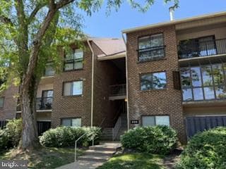300 Hilltop Lane #i, Annapolis