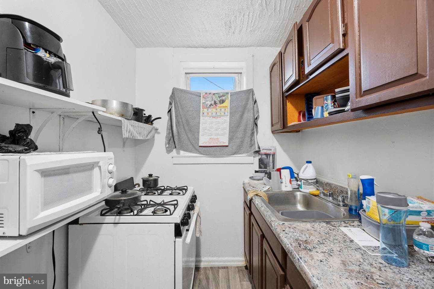 923 1st Street photo 9