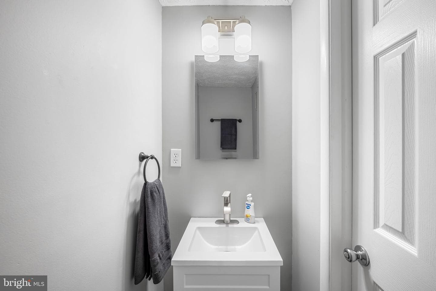 3608 Chadwick Court photo 9