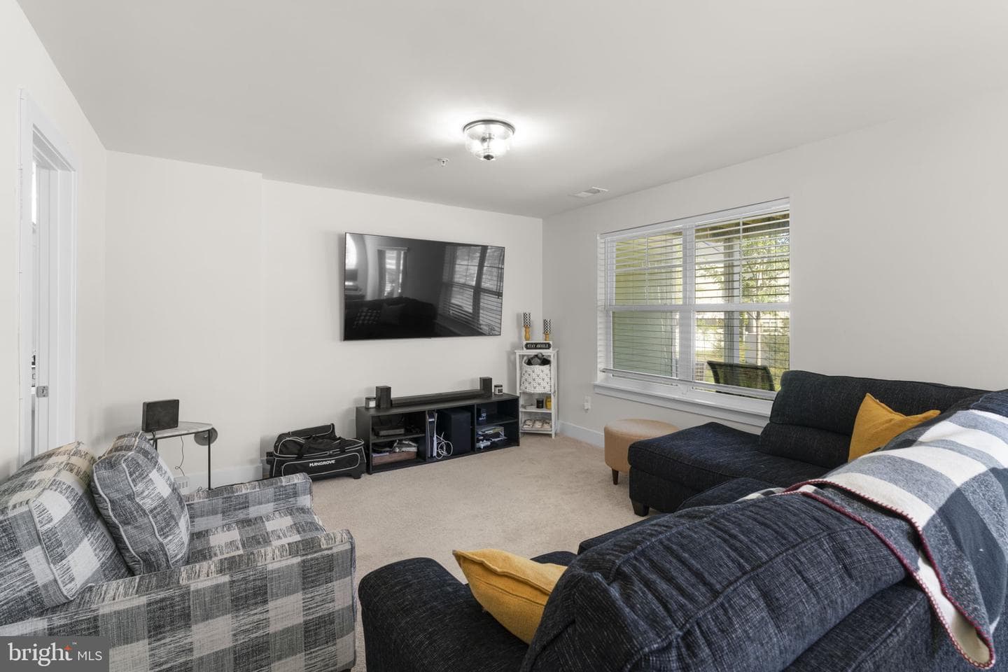8338 Amber Beacon Circle photo 22