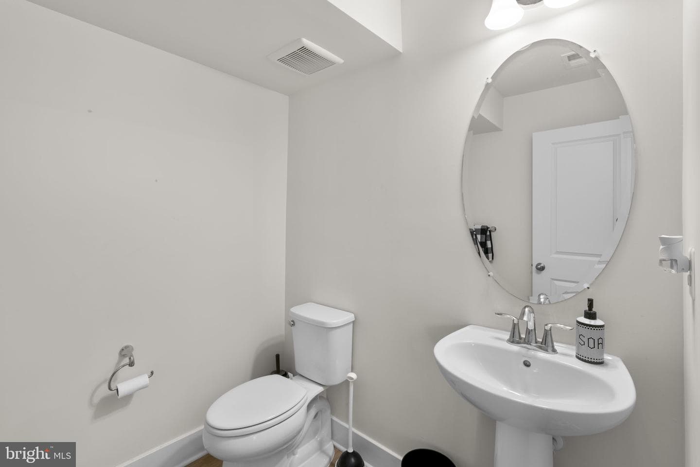 8338 Amber Beacon Circle photo 23