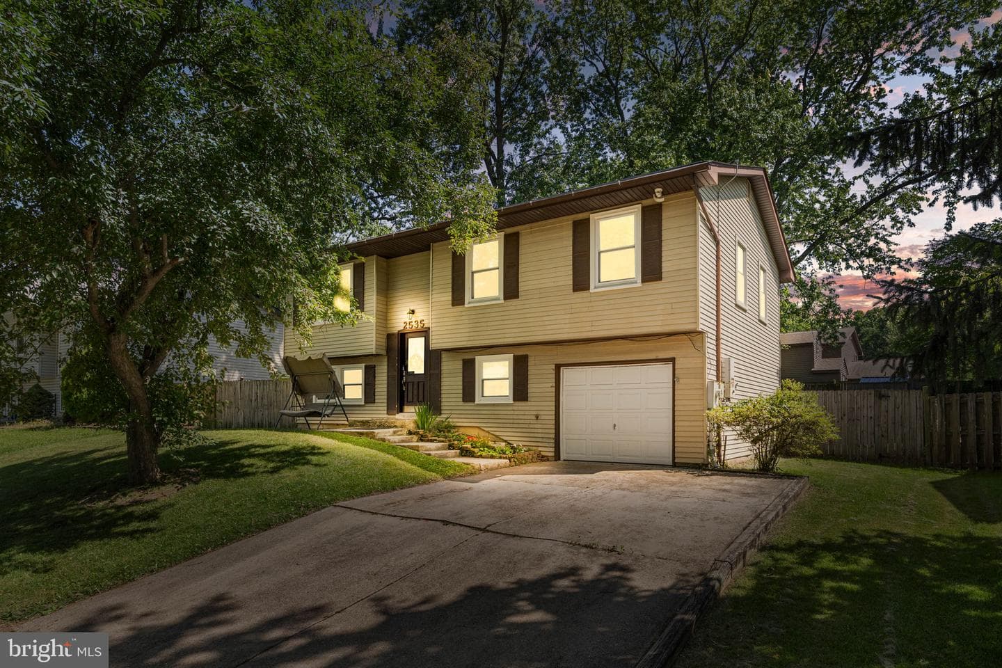 2535 Symphony Lane photo 1