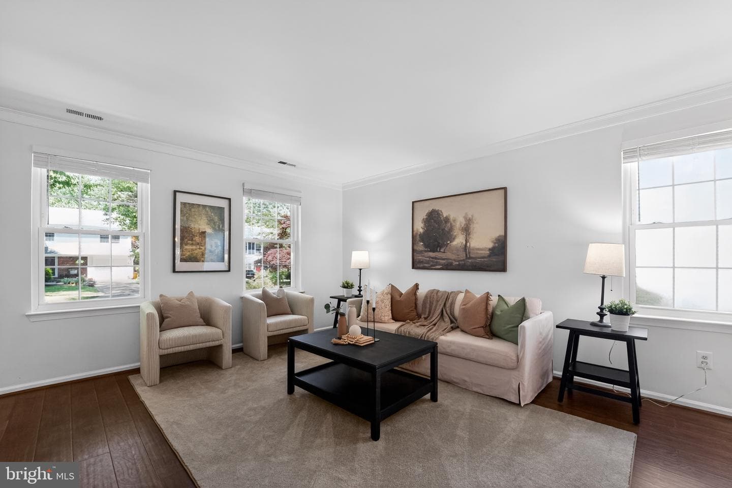 397 Kings College Drive photo 6