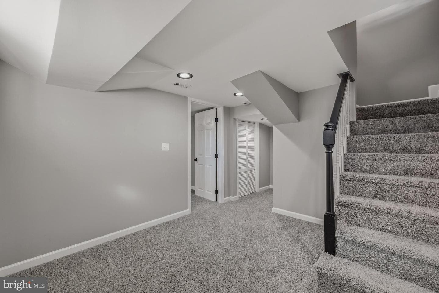 183 Kenwood Road photo 23