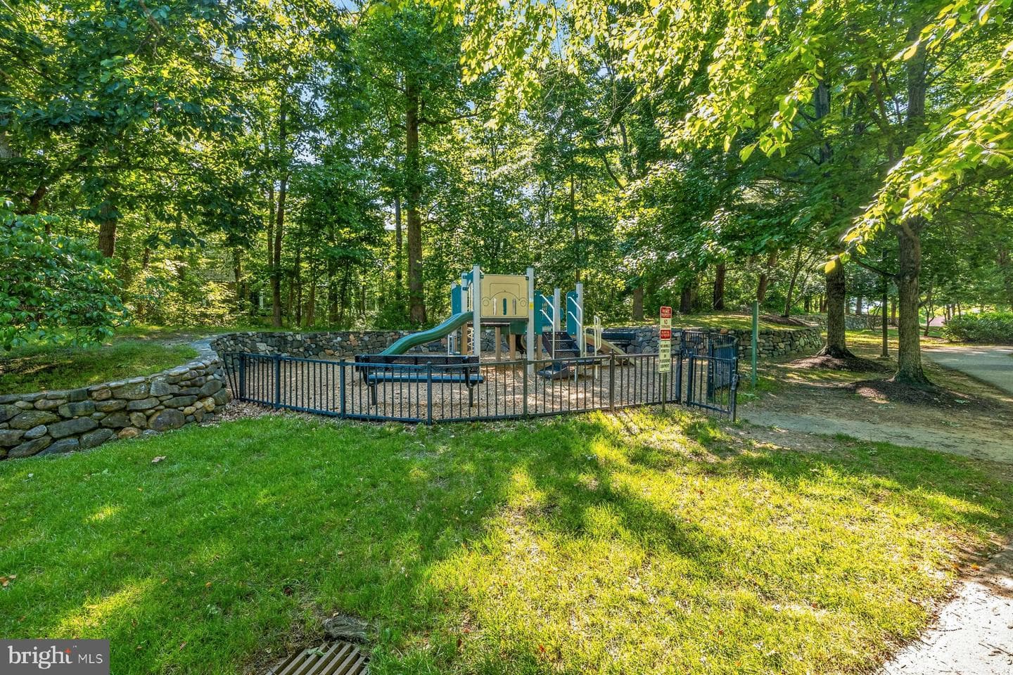 697 Winding Stream Way #201 photo 31