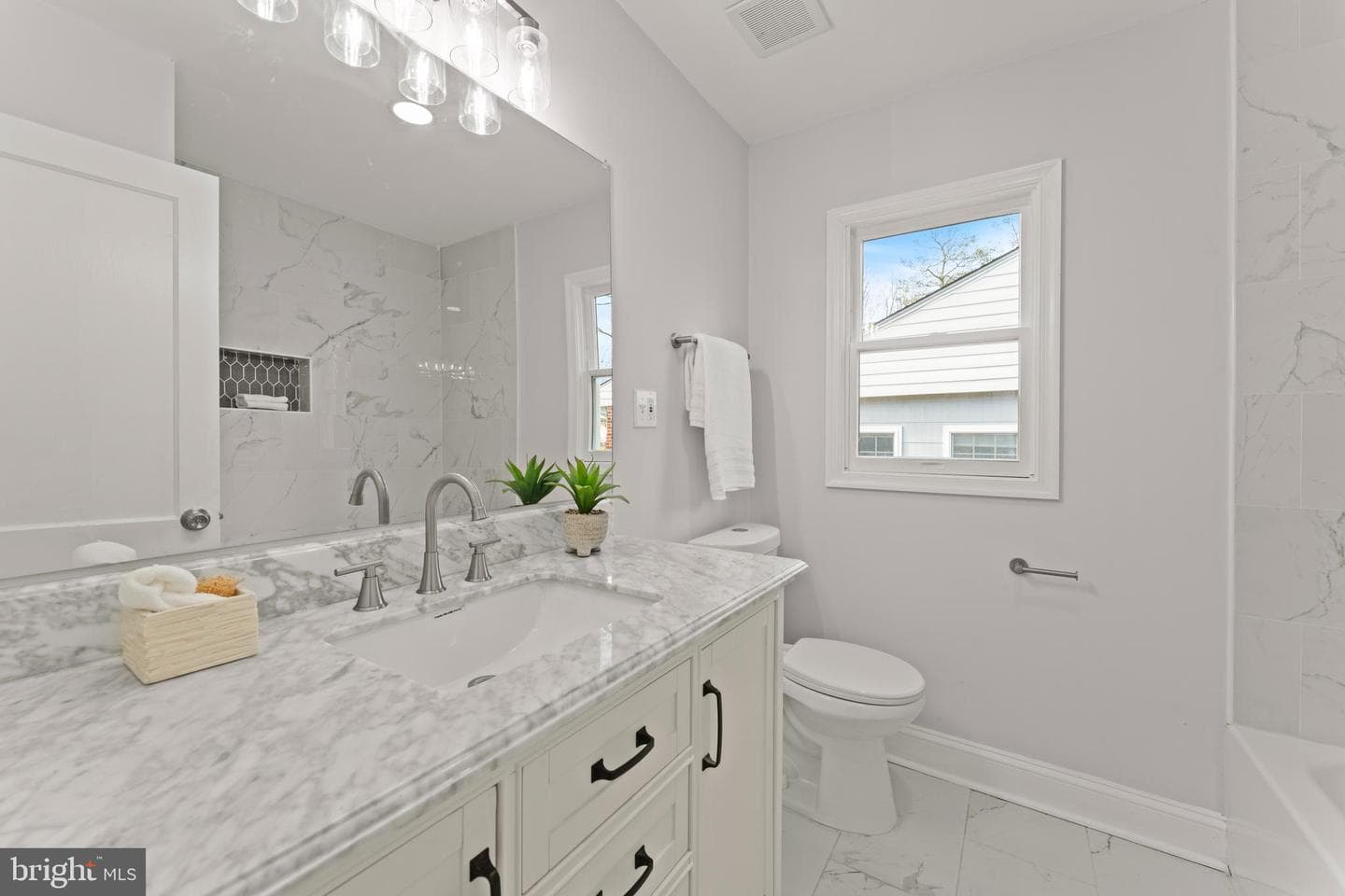 1452 Grandview Road photo 18