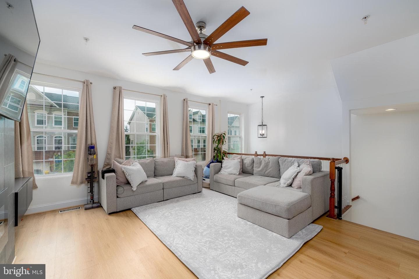 8473 Winding Trail photo 3