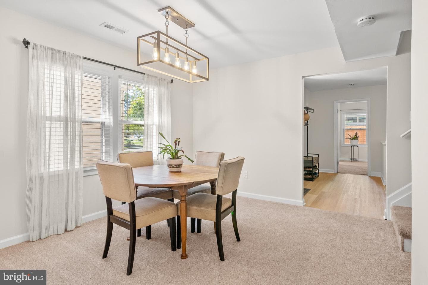 1801 E Regents Park Road photo 10