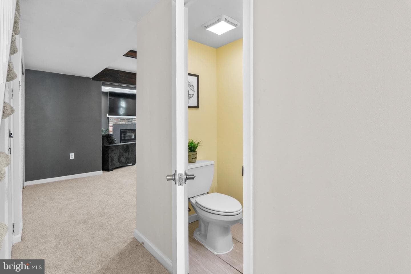 1801 E Regents Park Road photo 30