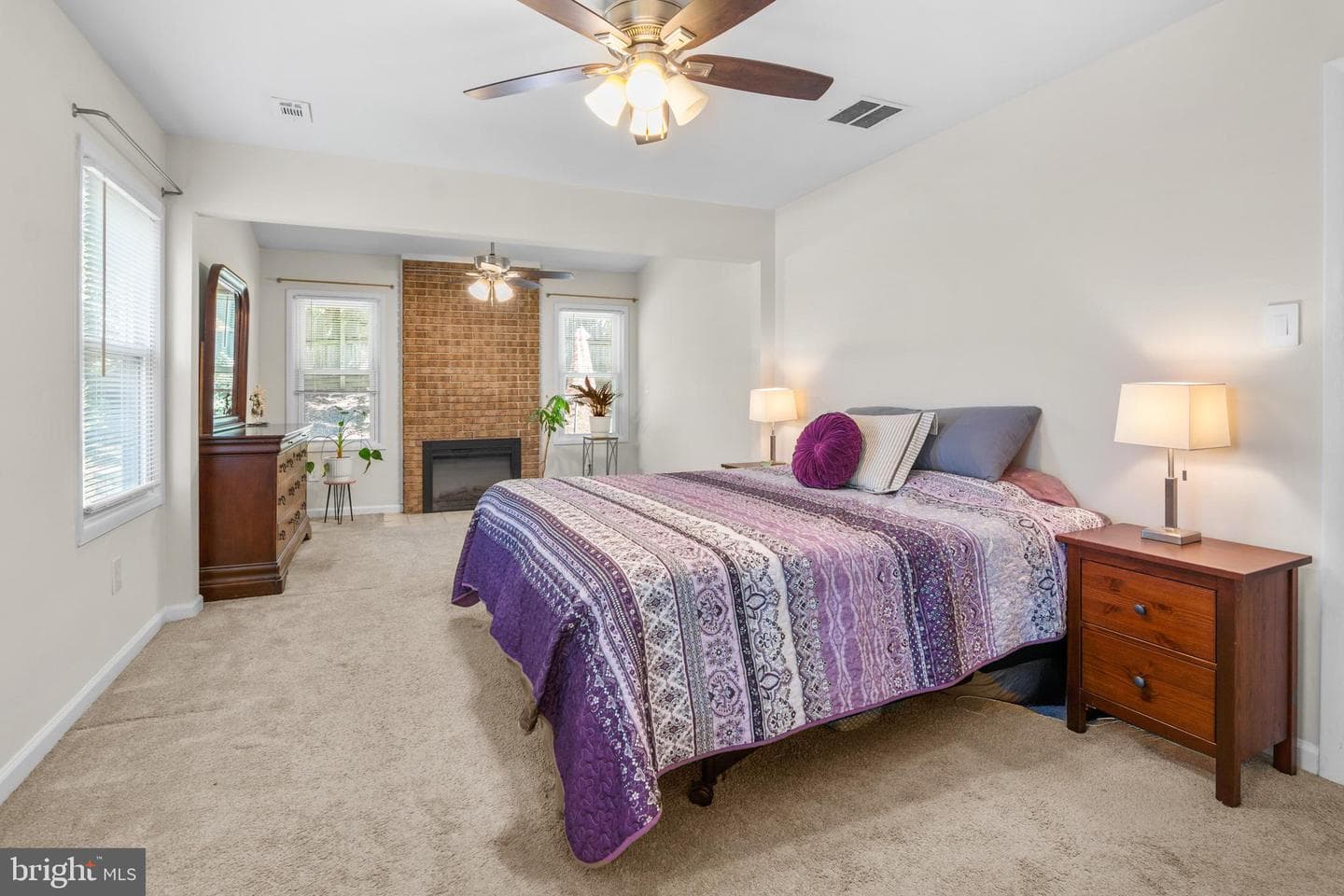 1801 E Regents Park Road photo 31