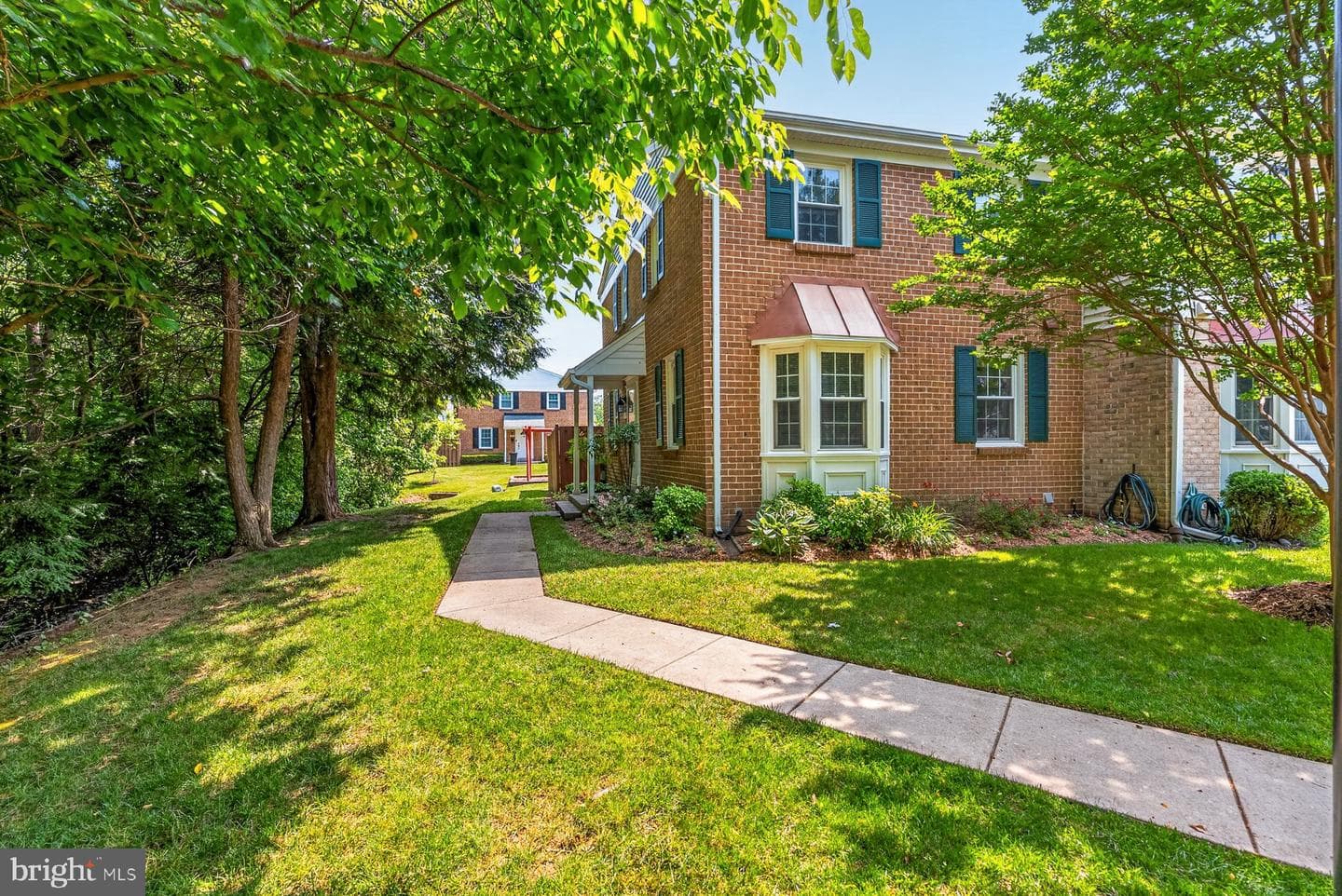 1842 Aberdeen Circle photo 3