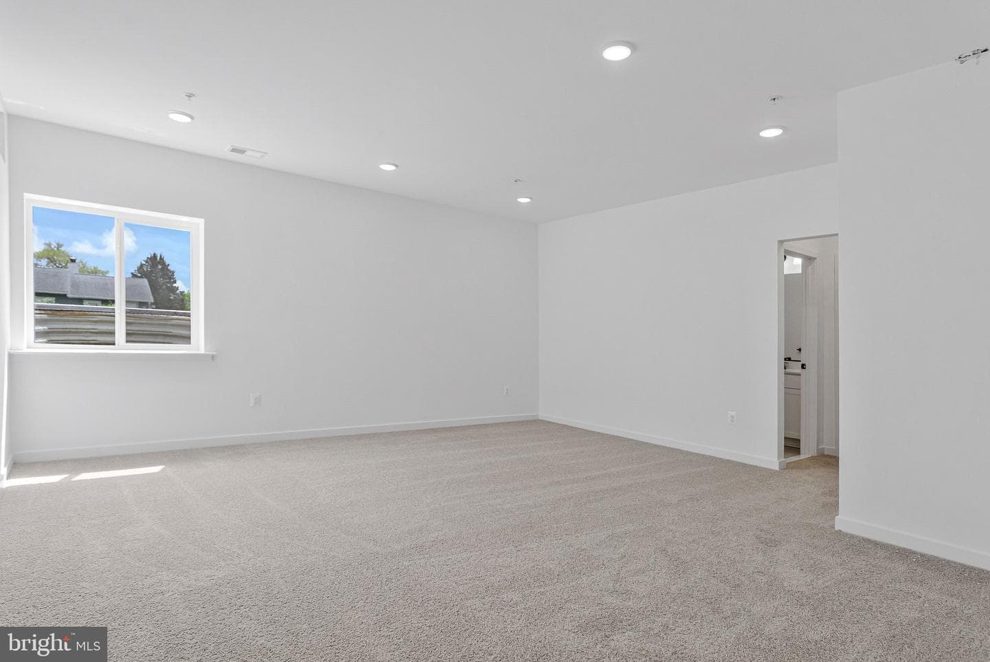 5721 Howard Drive photo 34
