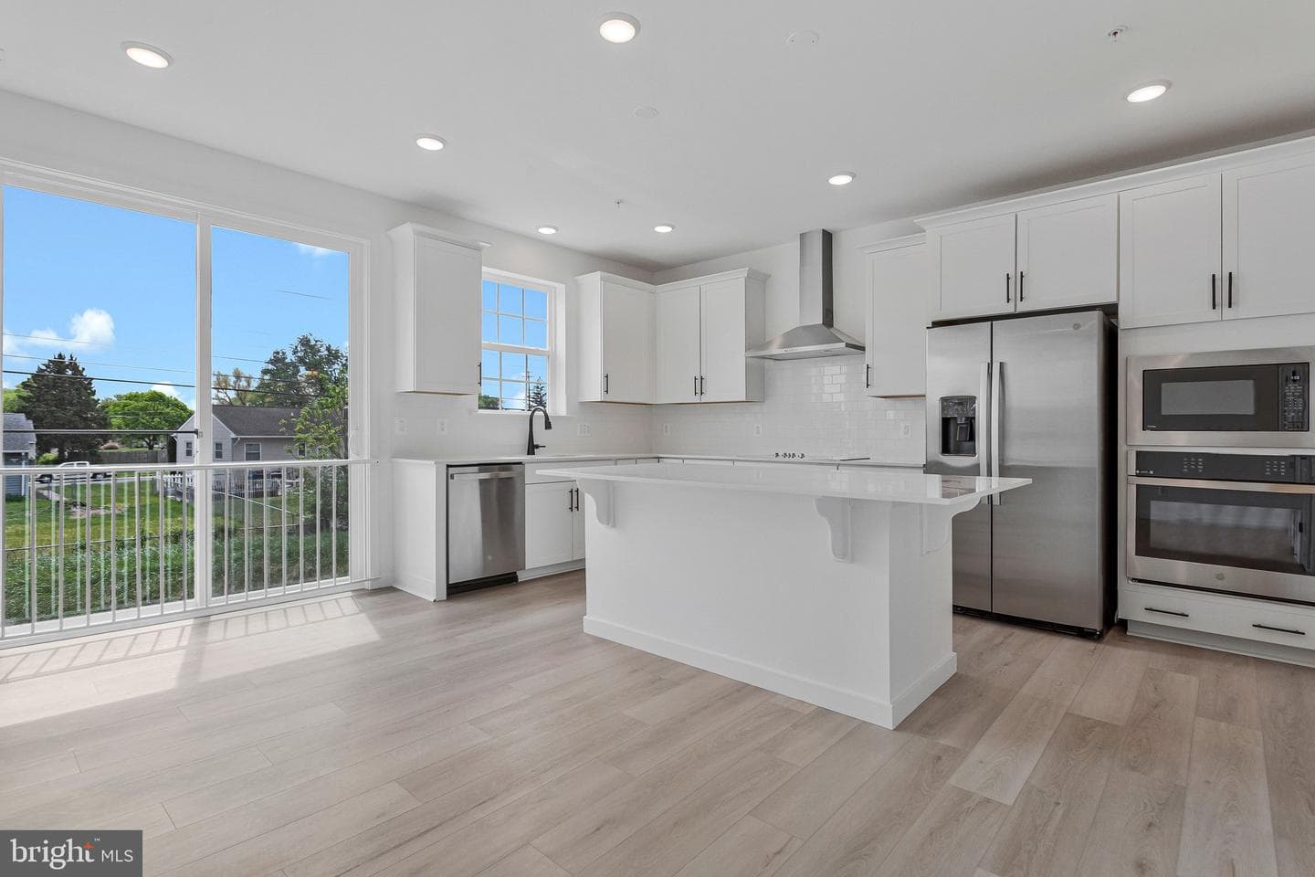 5721 Howard Drive photo 8