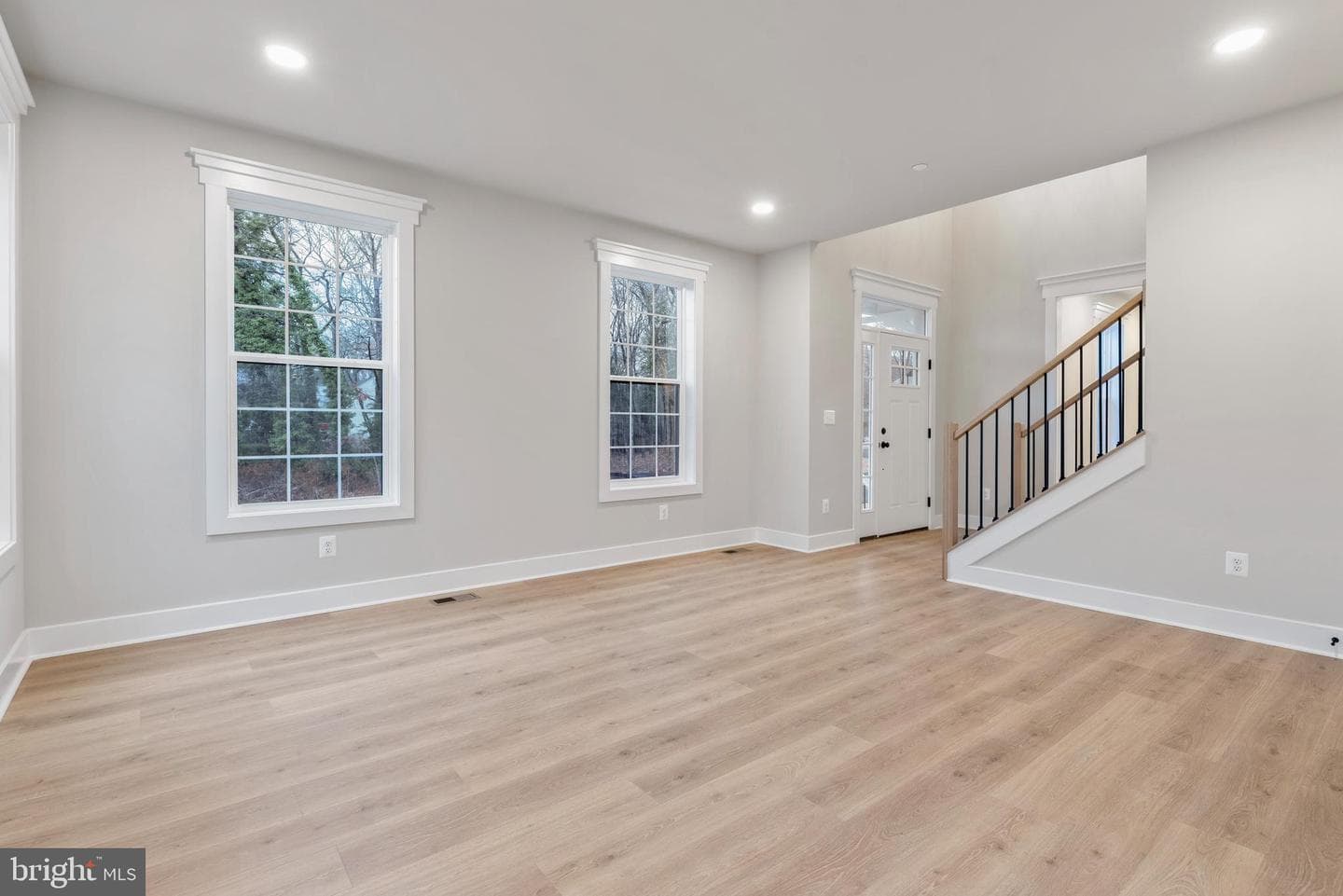 1353 Yorktown Road photo 4