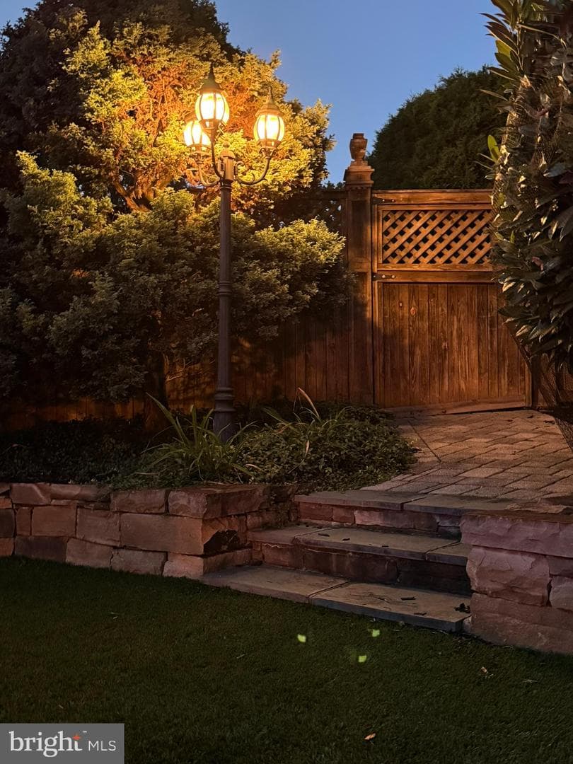 59 Simmons Lane photo 9
