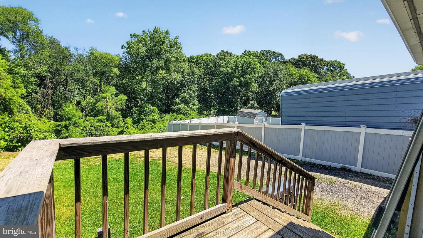 130 Margate Drive photo 37
