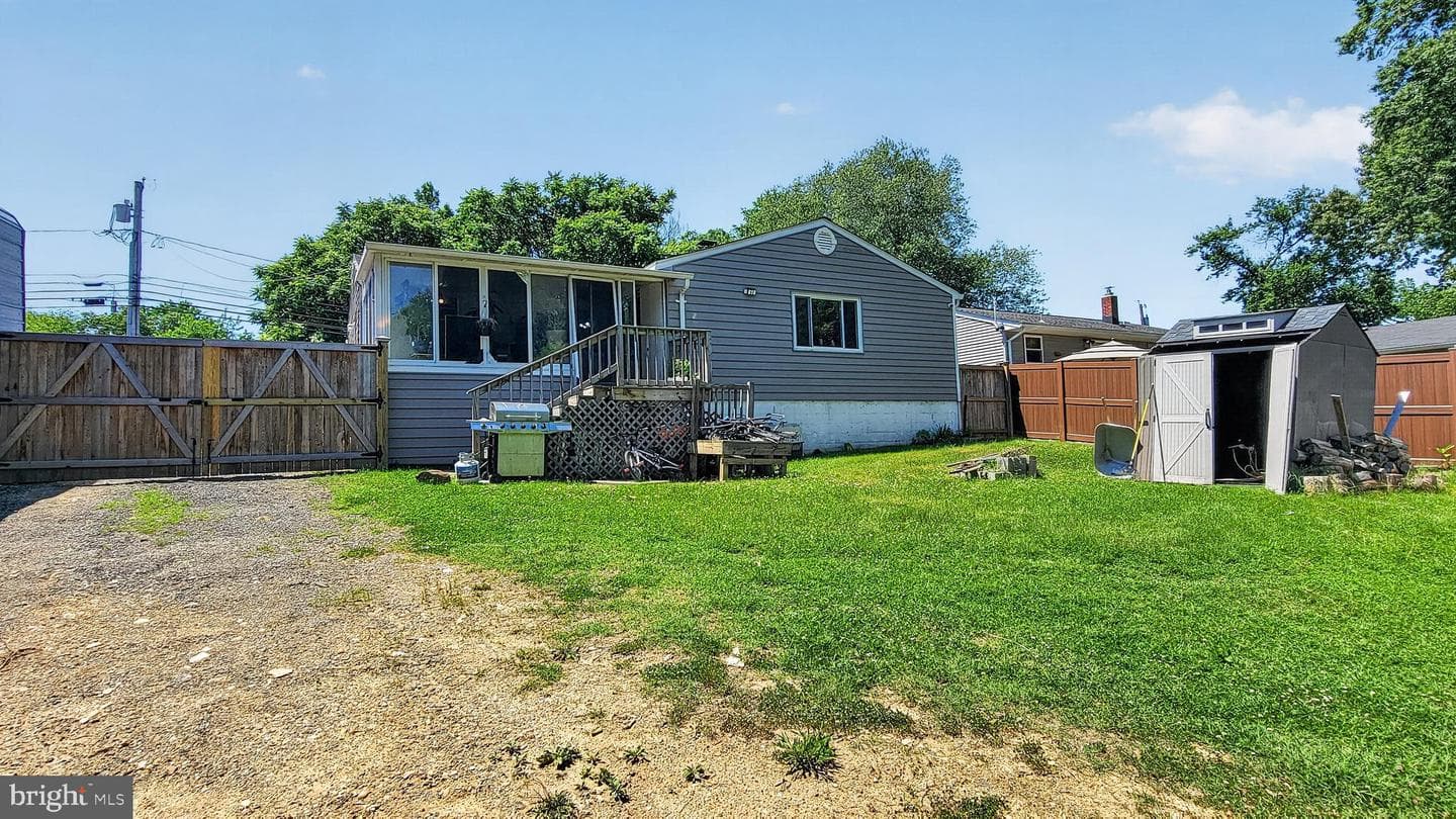 130 Margate Drive photo 39