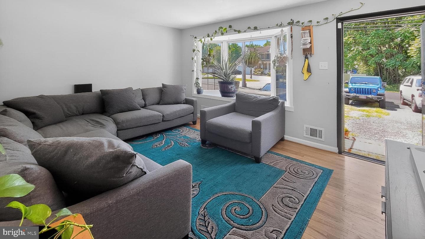 130 Margate Drive photo 8