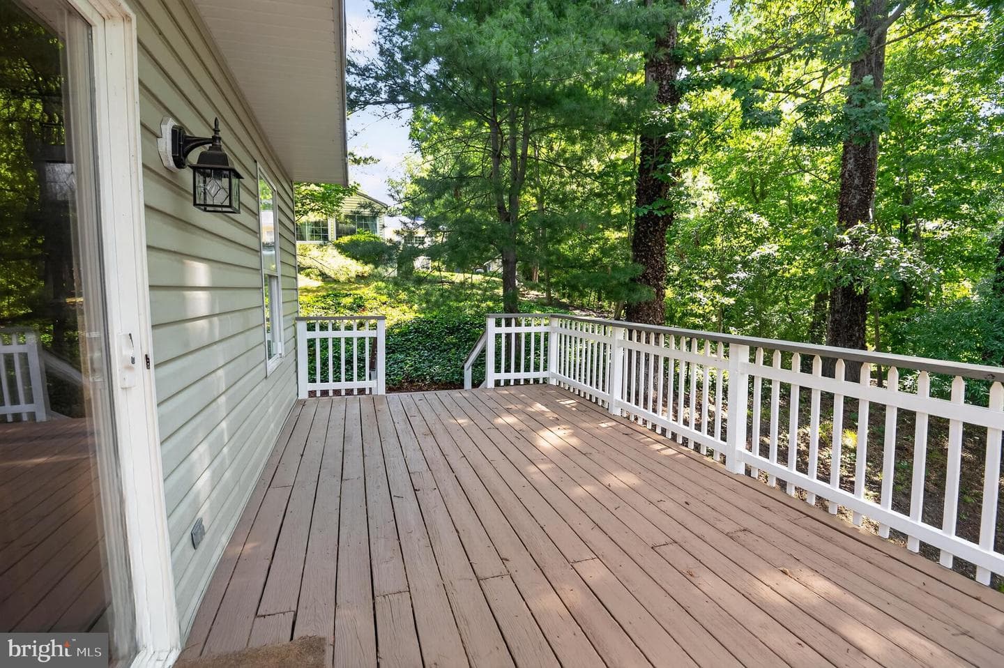 607 Overhill Drive photo 28