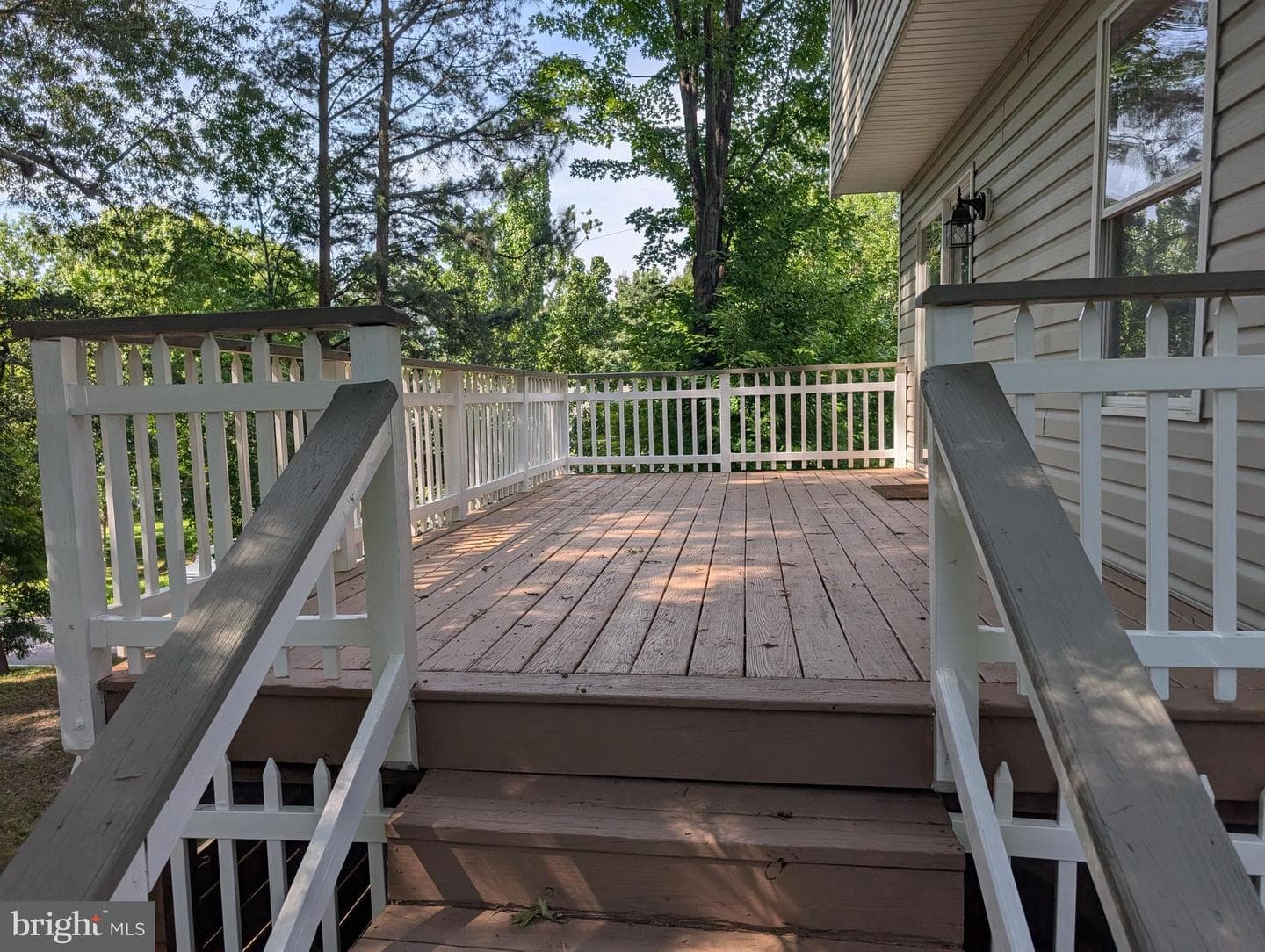 607 Overhill Drive photo 29