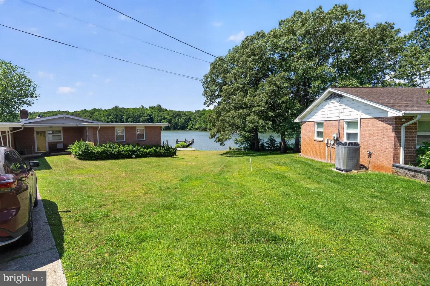 607 Overhill Drive photo 6