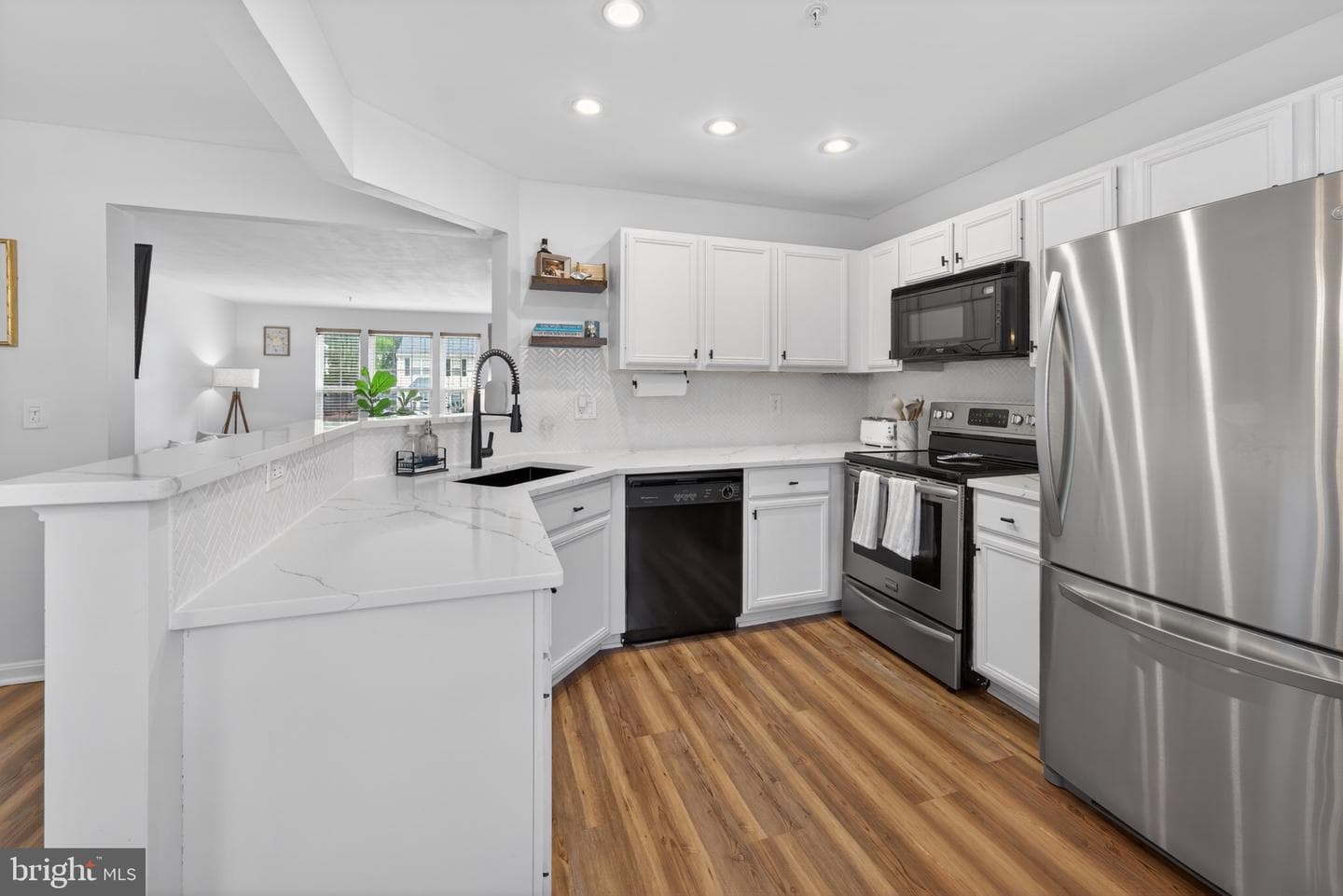 149 Quiet Waters Place photo 16