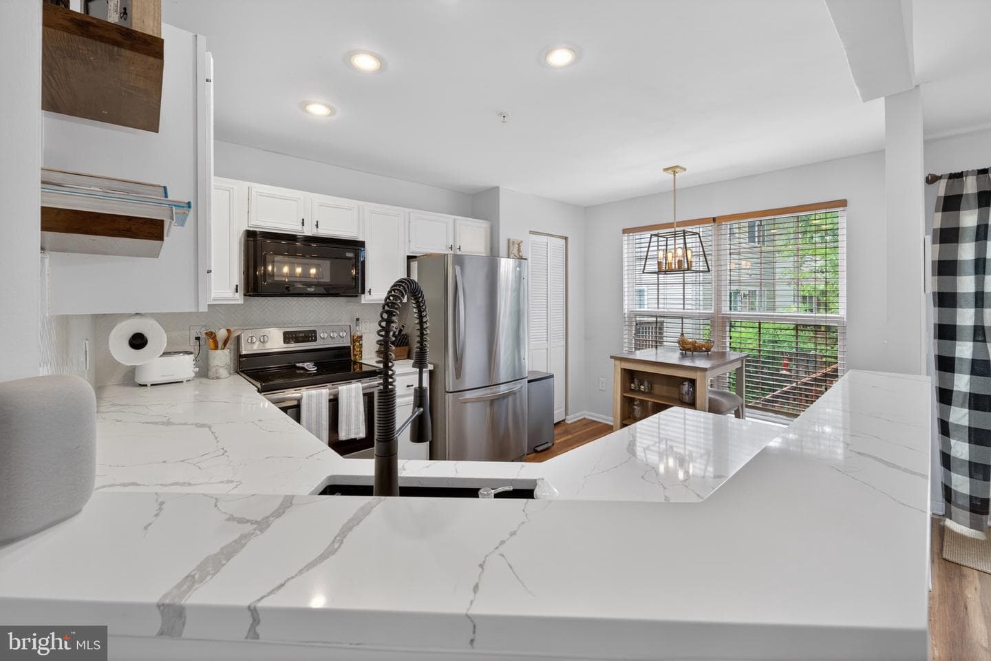 149 Quiet Waters Place photo 9