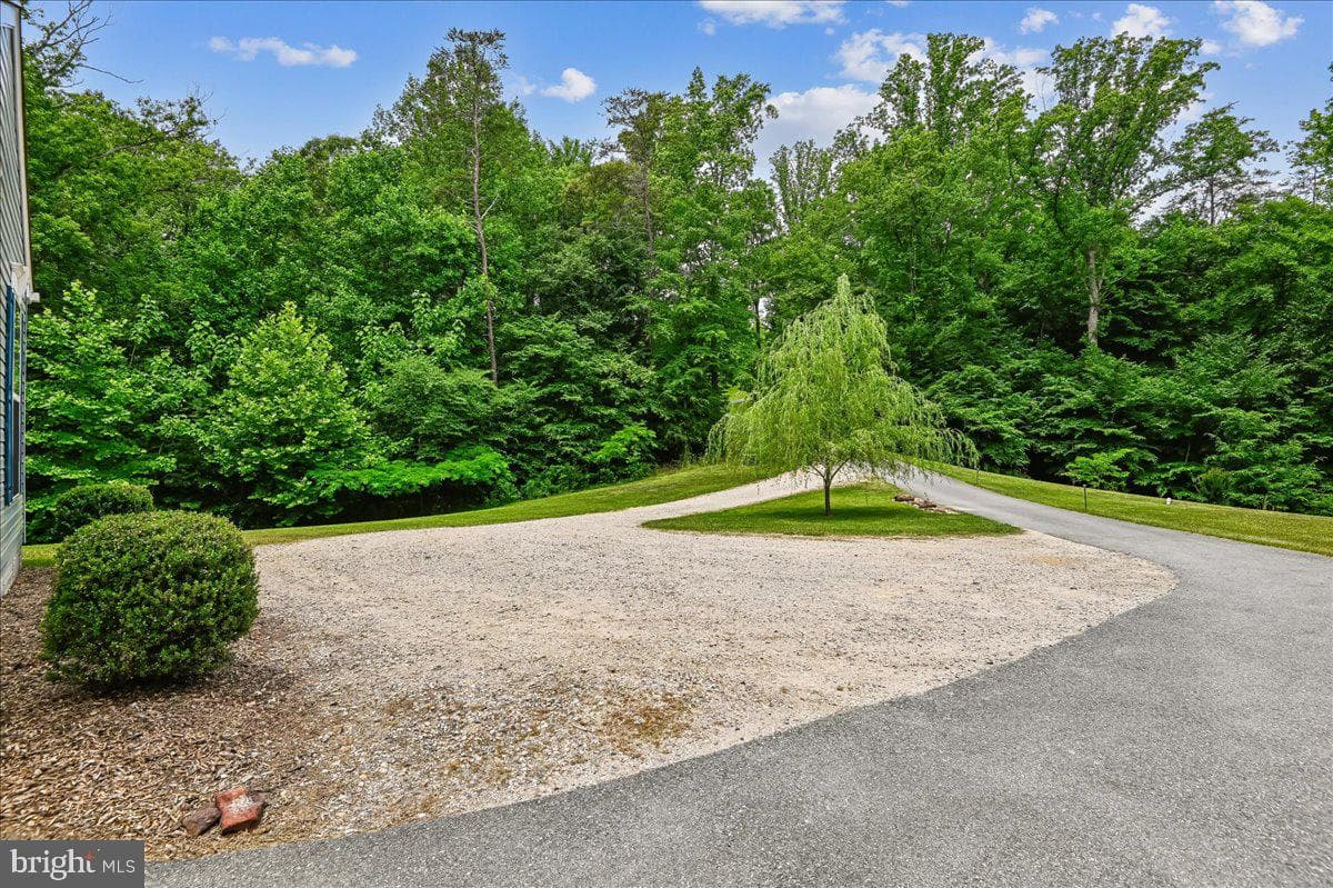 1457 Gilbert Road photo 67