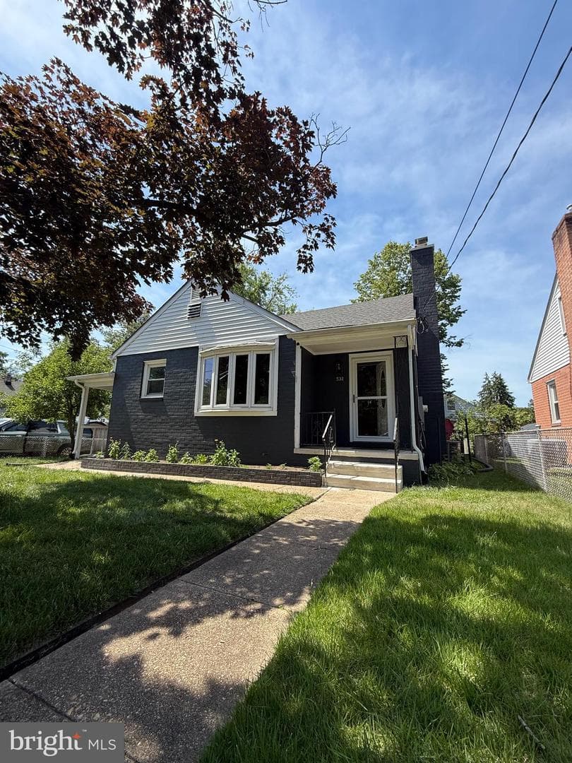 532 Stewart Avenue photo 15