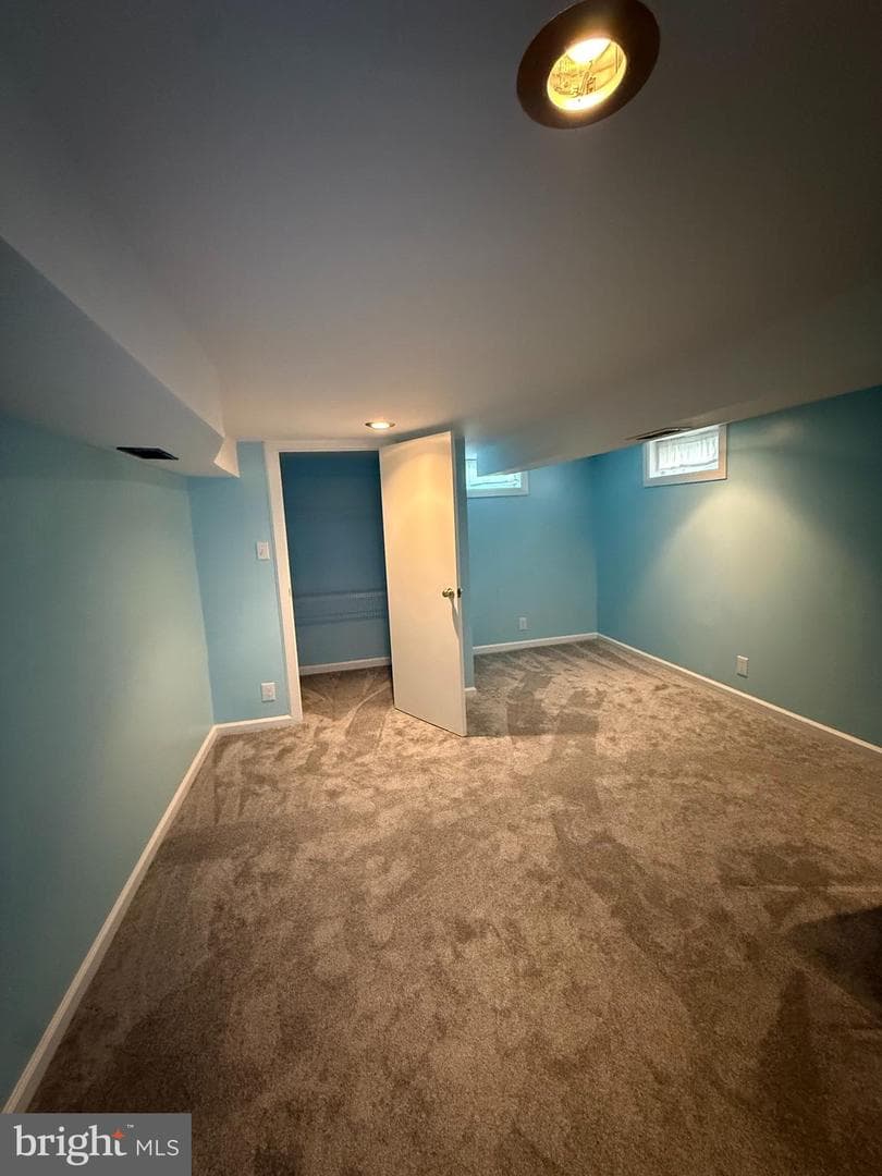 532 Stewart Avenue photo 21