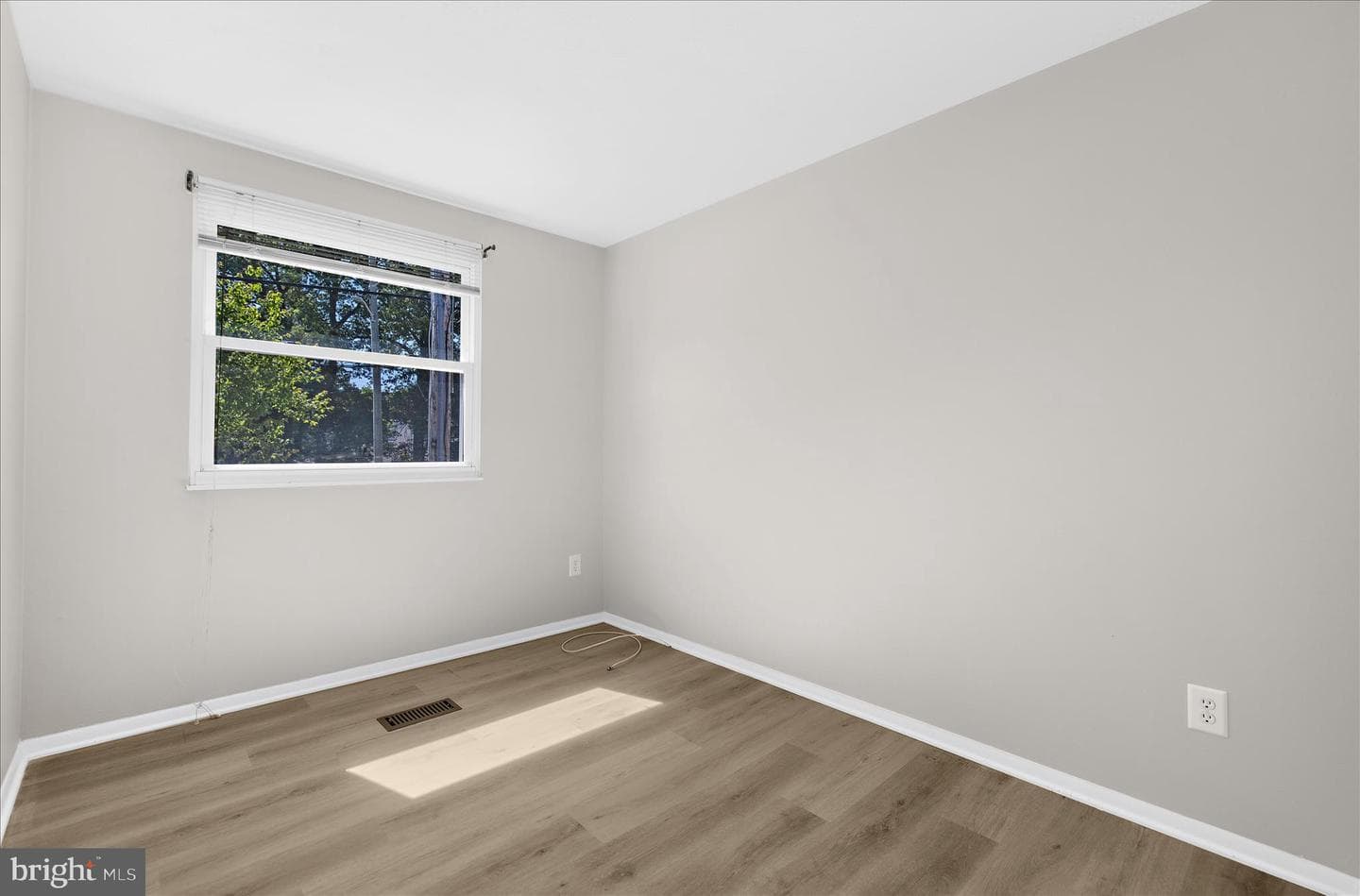 7854 Tick Neck Road photo 18