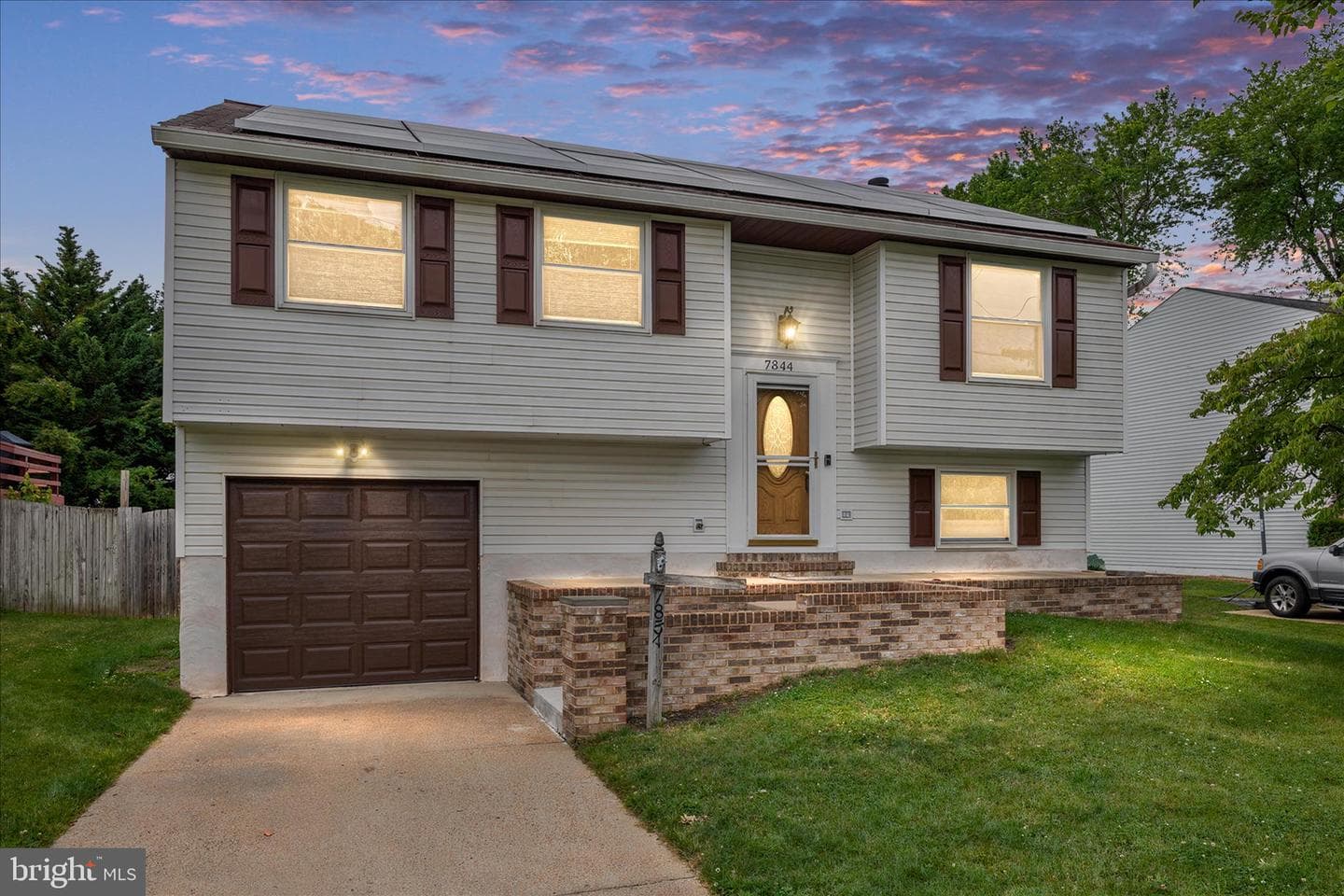 7854 Tick Neck Road, Pasadena