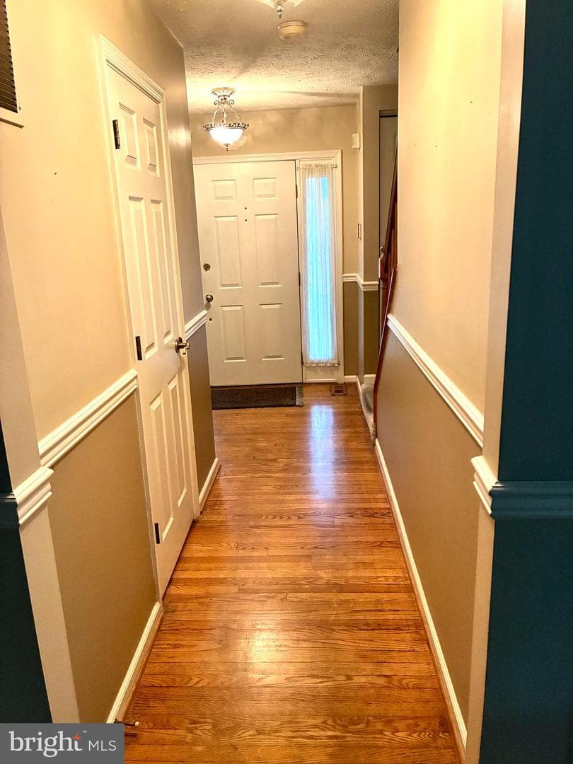 5914 Manor House Lane photo 4