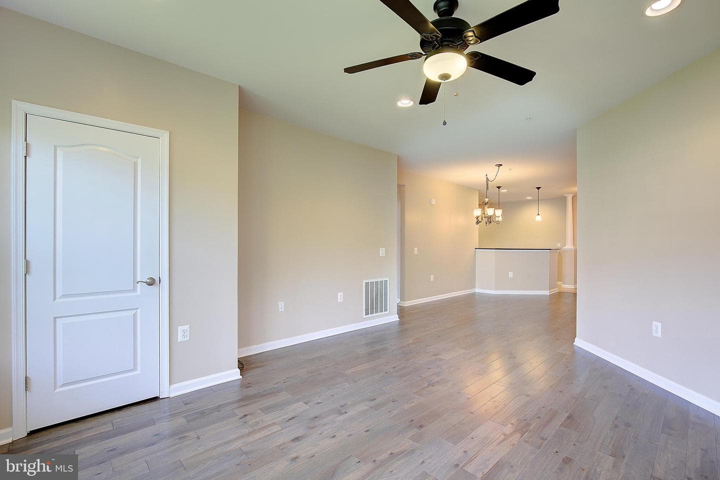 1403 Wigeon Way #302 photo 21