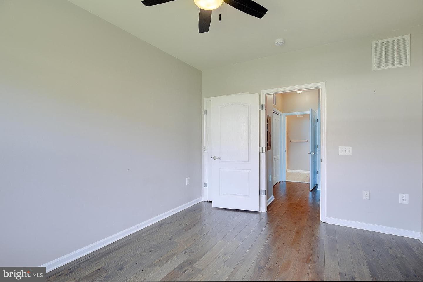 1403 Wigeon Way #302 photo 35
