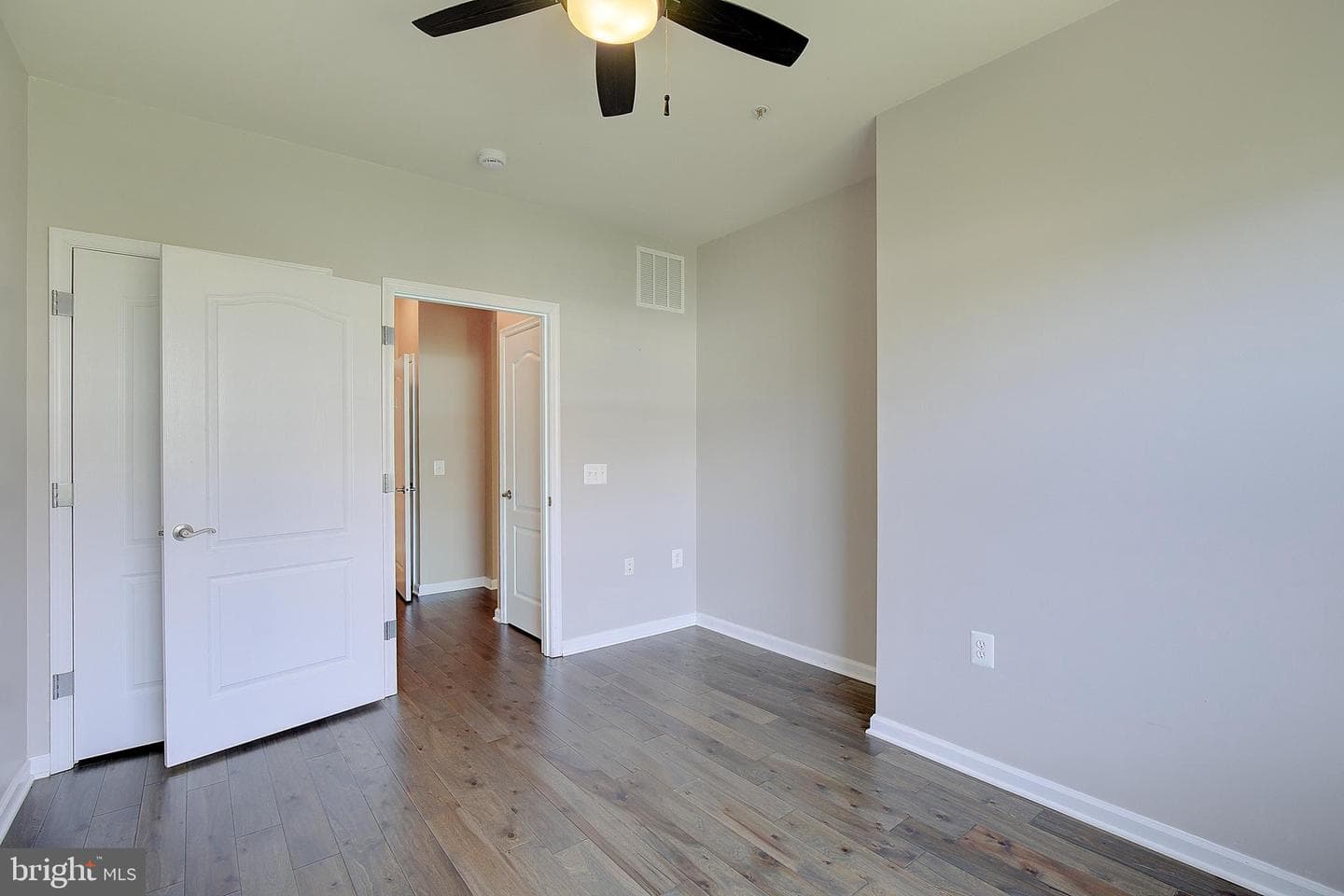 1403 Wigeon Way #302 photo 36