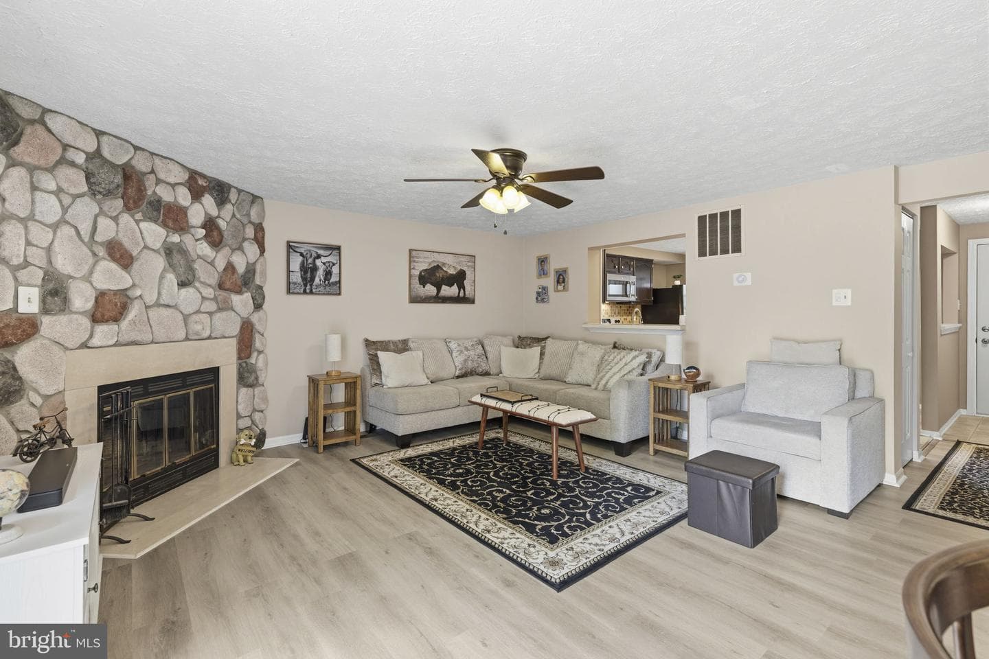 359 Hickory Nut Court photo 2
