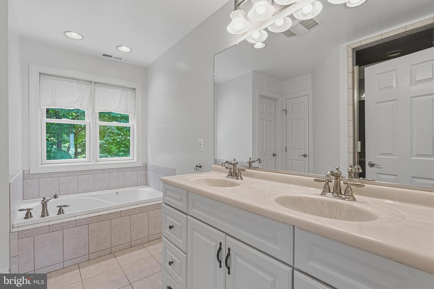 1007 Galesville Road photo 32
