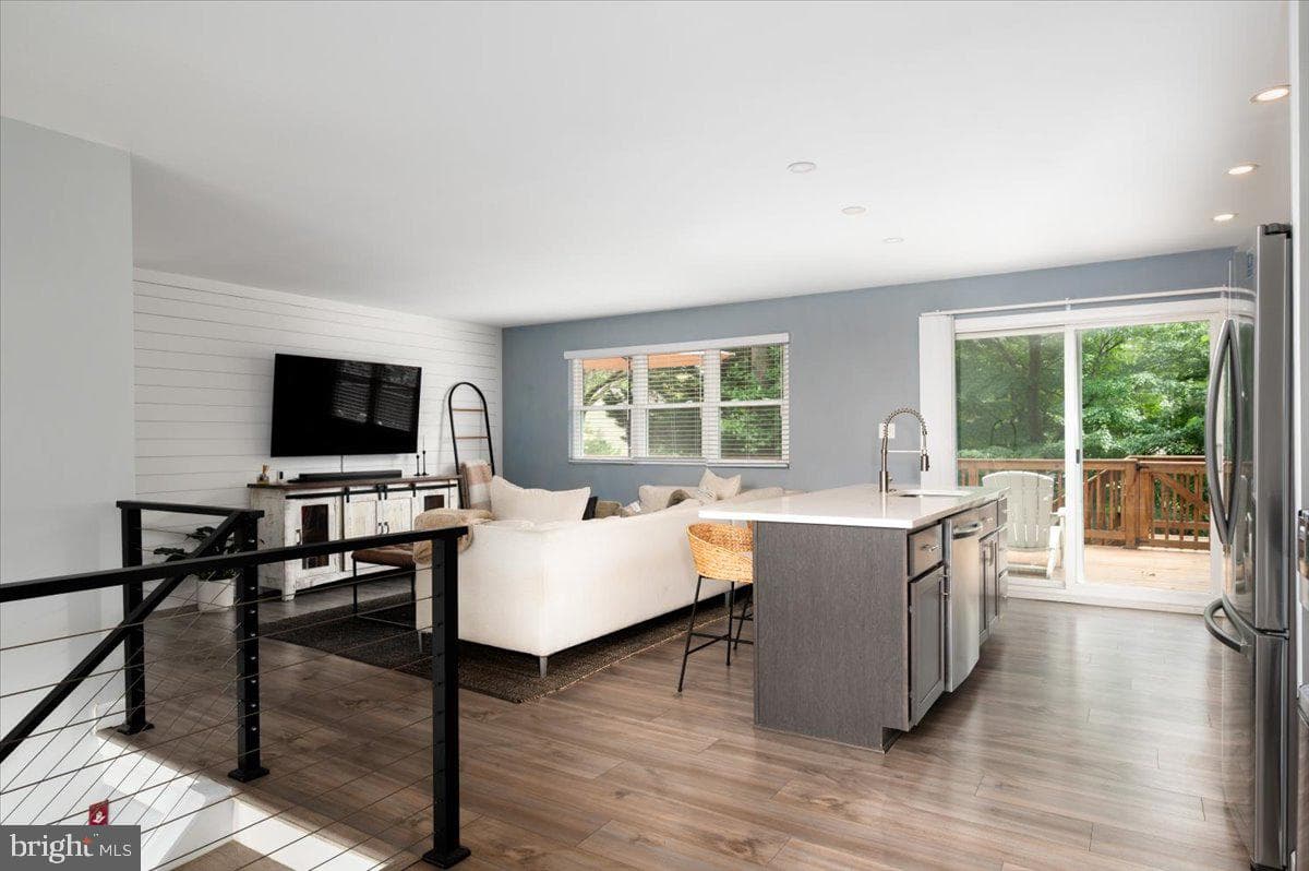 1005 Magothy Park Lane photo 6
