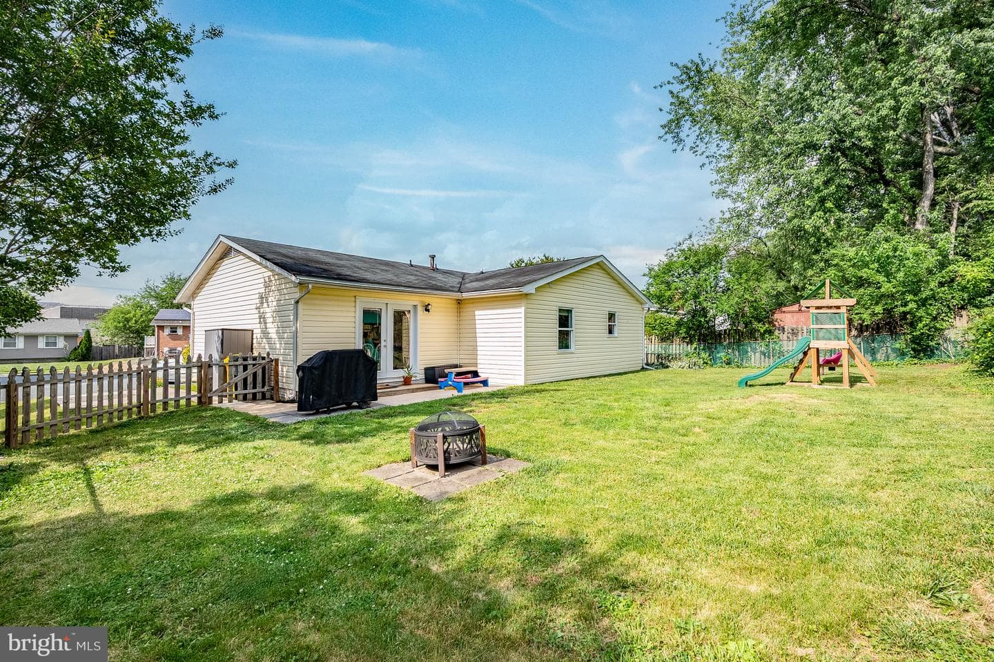 565 Lanny Court photo 30