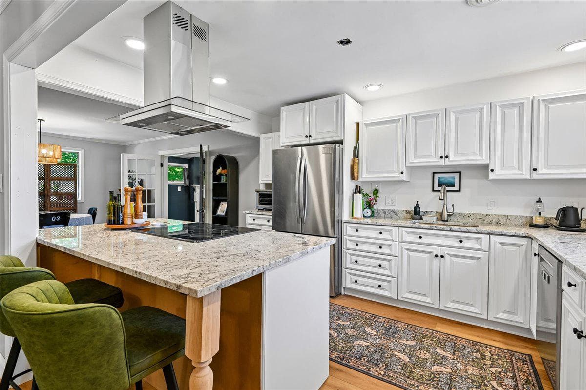 4950 Bonniewood Drive photo 8