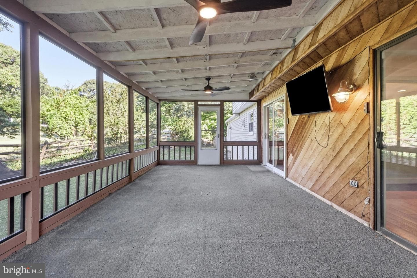636 Bay Green Drive photo 23