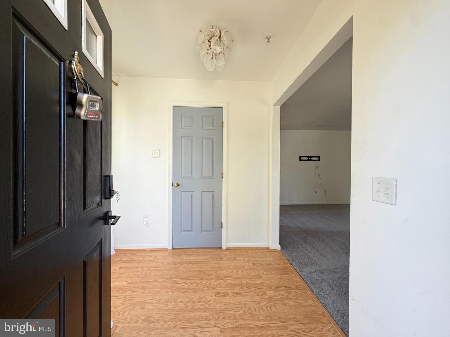 115 Militia Place photo 3