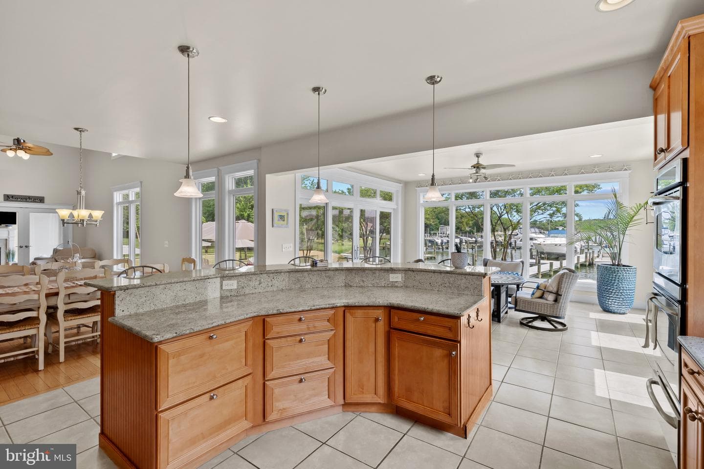 3733 Thomas Point Road photo 18