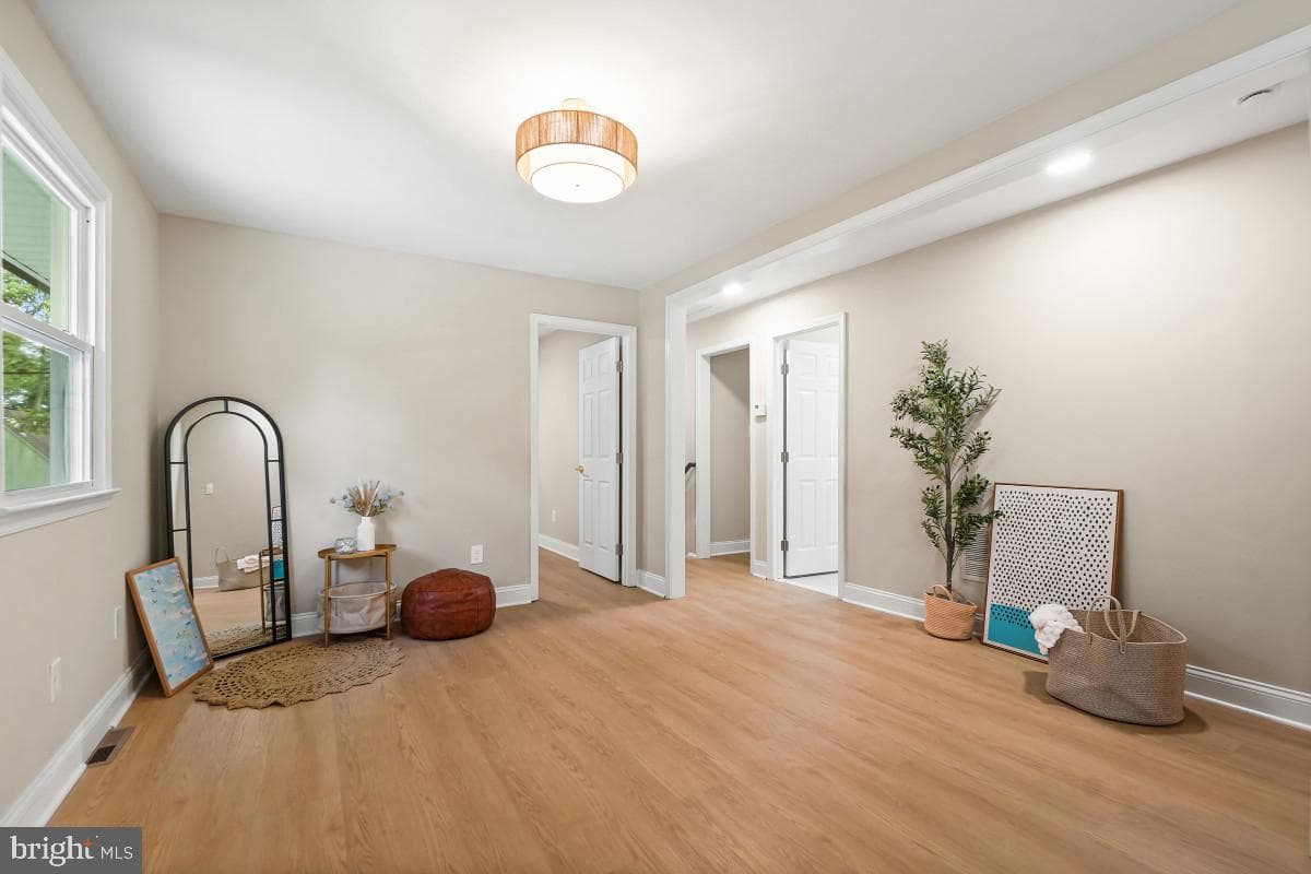 389 Chestnut Trail photo 6