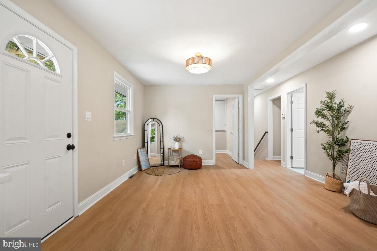 389 Chestnut Trail photo 7