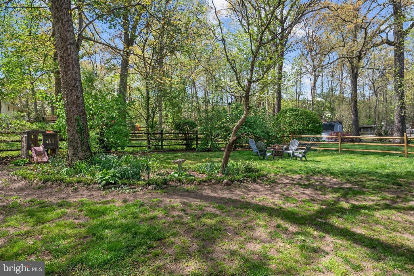 523 Benforest Drive W photo 40