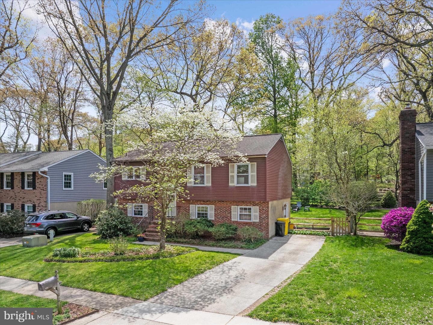 523 Benforest Drive W photo 52