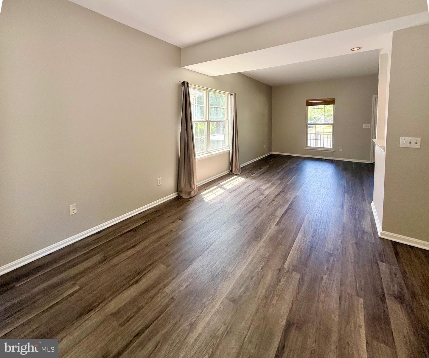 65 Lawrence Avenue photo 6