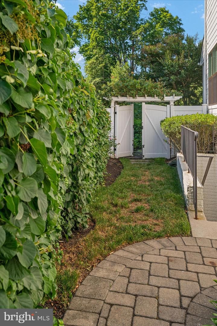 114 Spa View Avenue photo 55